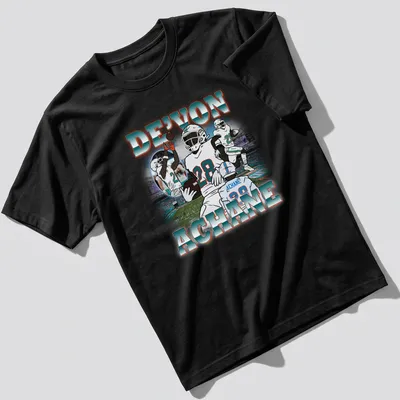 Vintage t-shirt featuring De'Von Achane in bold lettering with a football player illustration